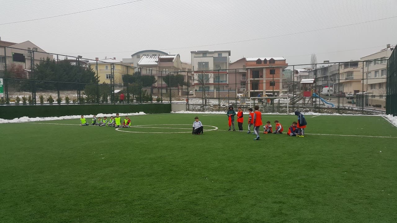 Çamlıca Futbol Sahası 4