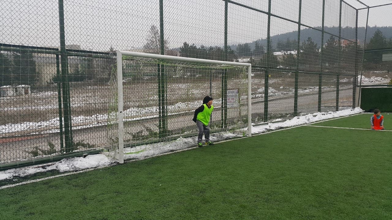 Çamlıca Futbol Sahası 5