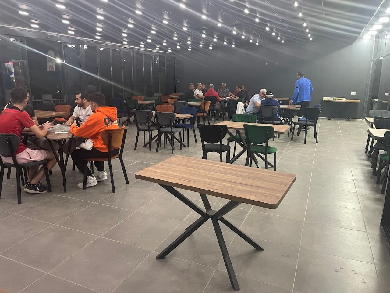 CAFE ARENA 4