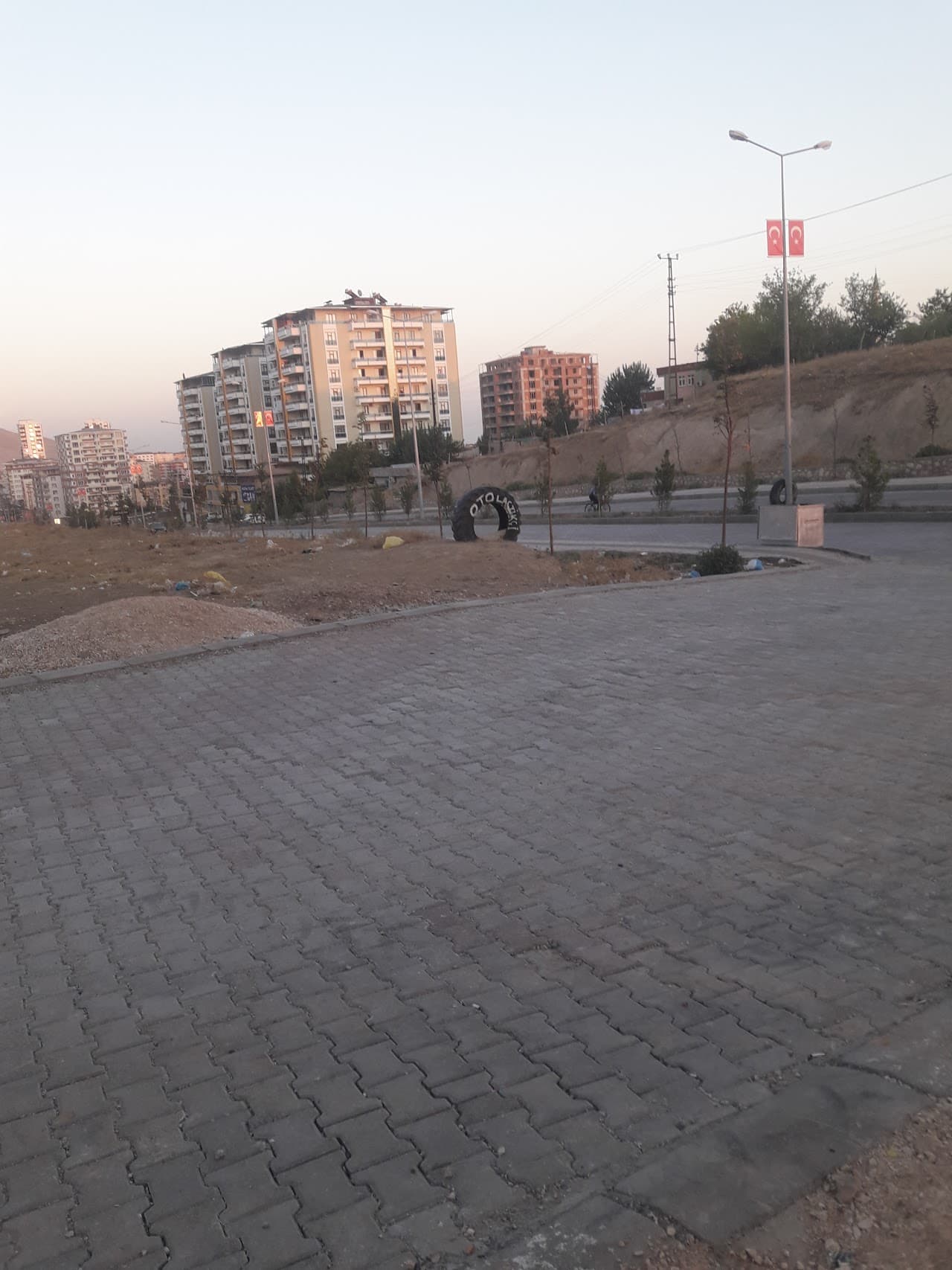 Adaş Olimpik Halı Sahası 3