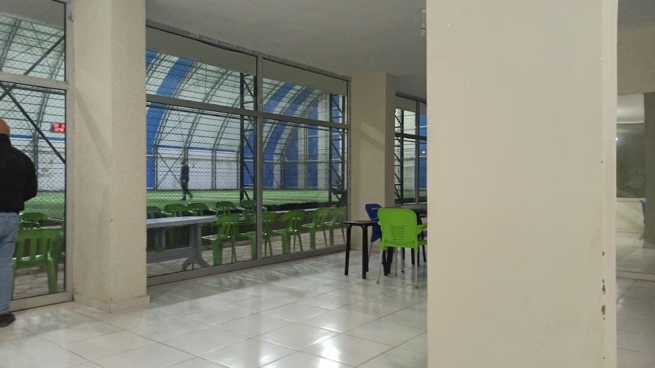 Milano halı saha 2