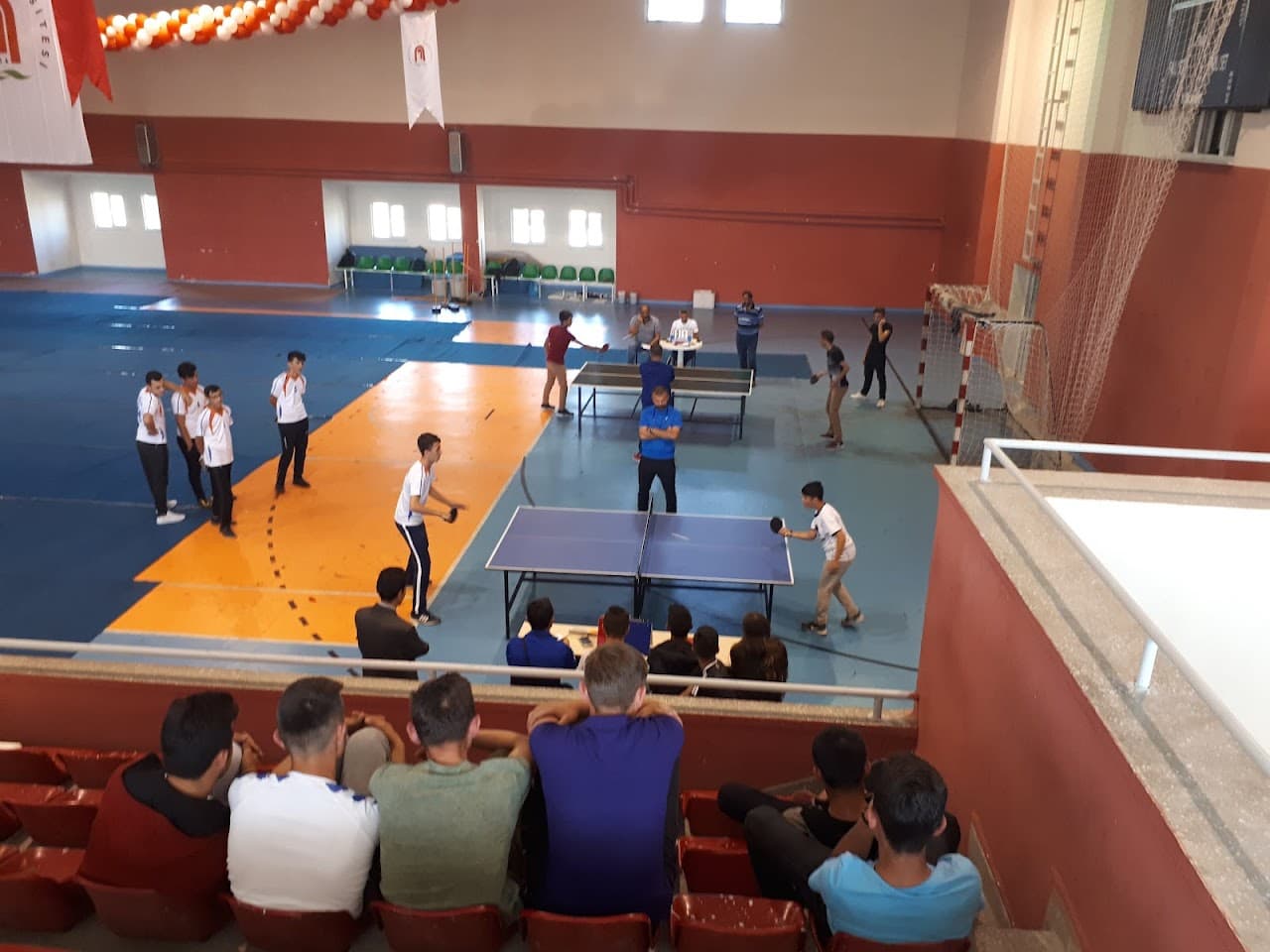 Taşova Spor Salonu 5