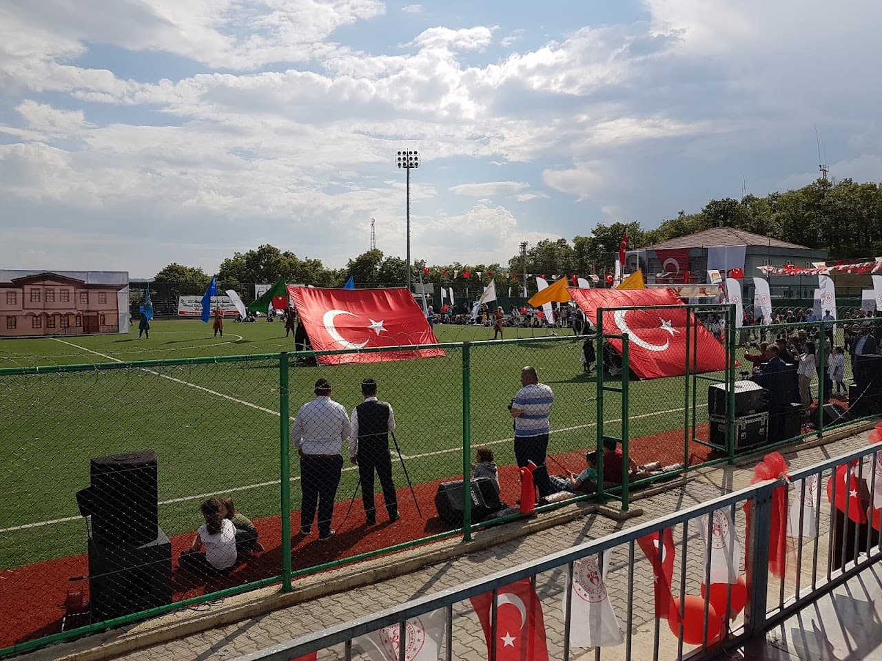 Futbol Sahası (3) 5