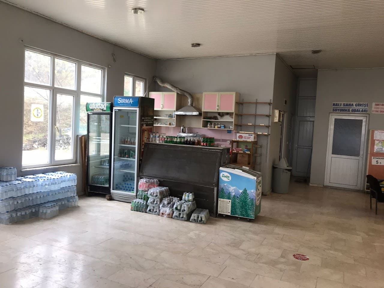 Parlaklar Kapalı Halı Saha 5