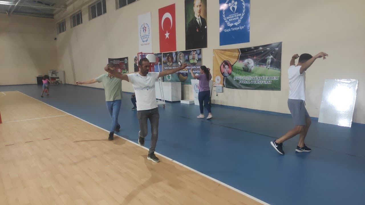 Tefenni Kapalı Spor Salonu 5