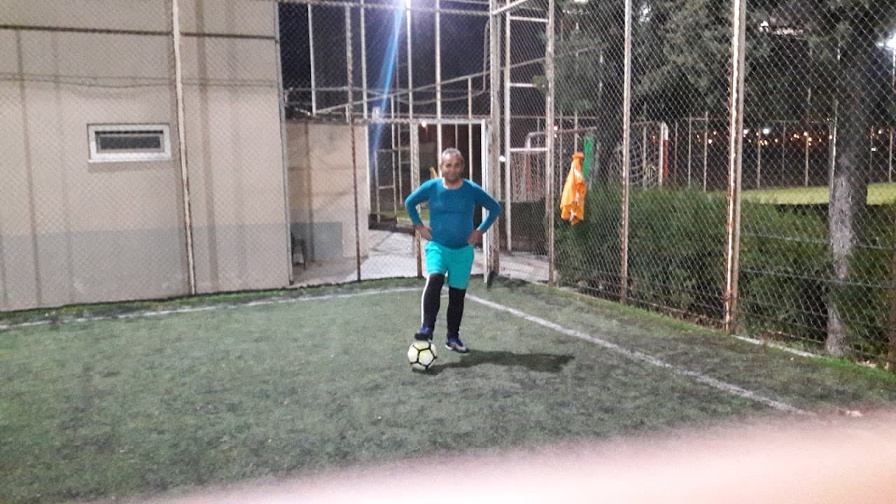 Berkay Halı Saha 75. Yıl Tesisleri 3