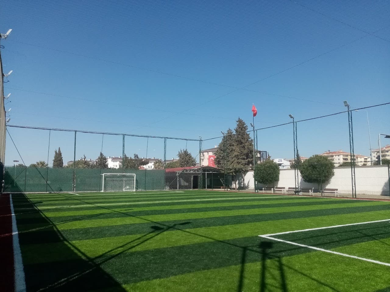 Emniyet Halı Saha