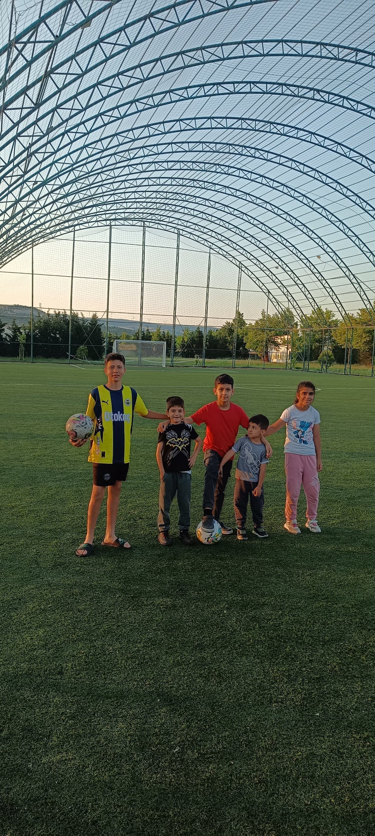 Karaca halı saha 2