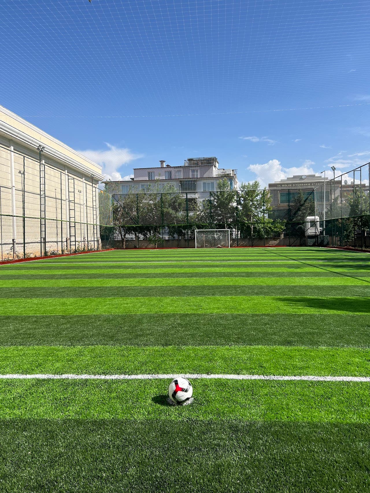 Rönesans Arena Halı Saha 2