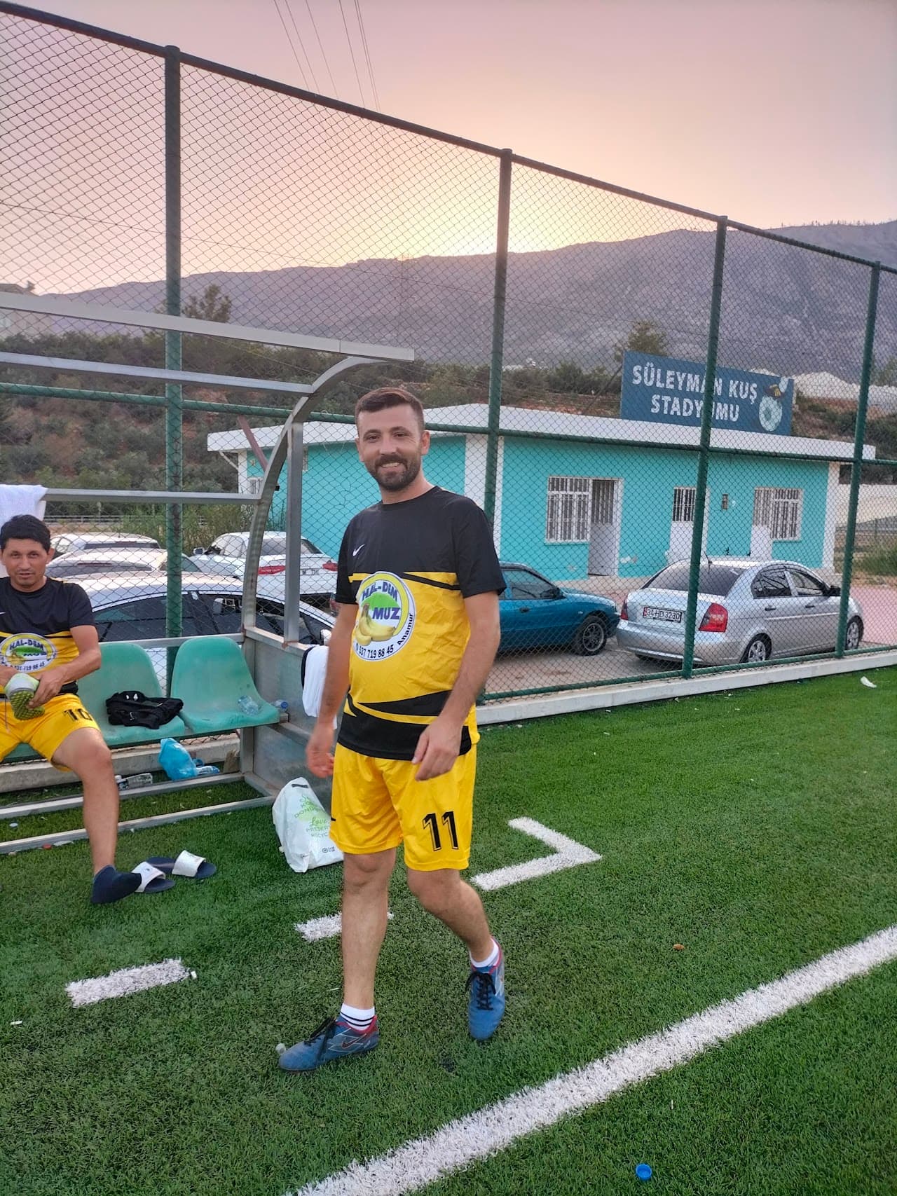 Aydıncık İlçe Stadı 5
