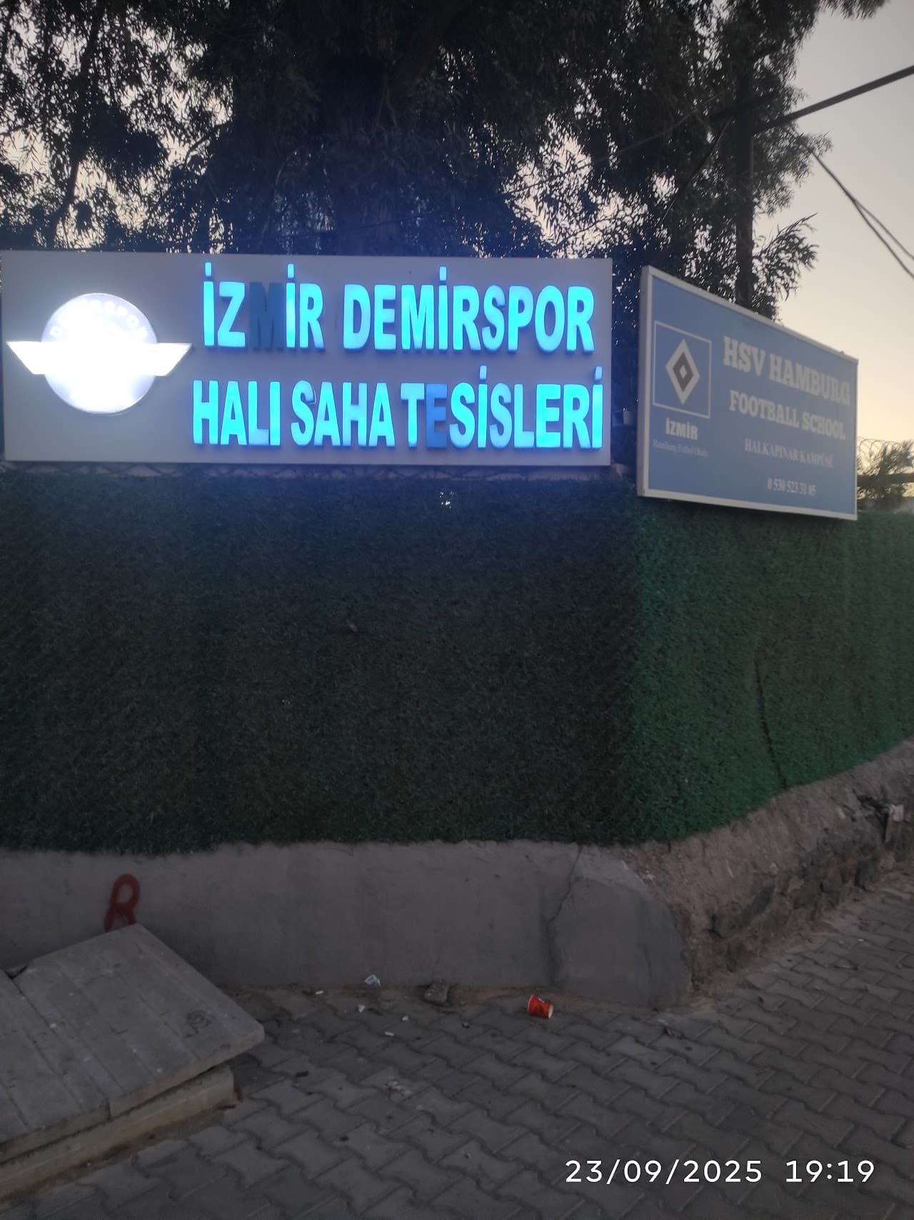 İzmir demir sopor halısaha 2