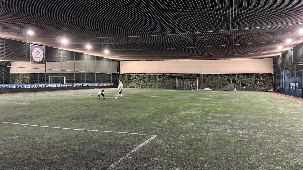 FC SPORLAND HALISAHA VE FUTBOL OKULU 4
