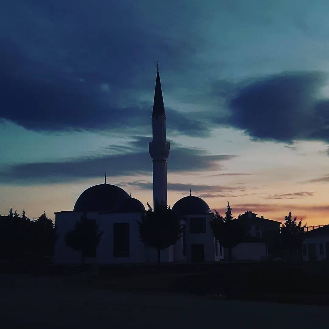 Keleş Belediyesi Şehit Samet Saraç Kapalı Halı Saha Tesisleri 4