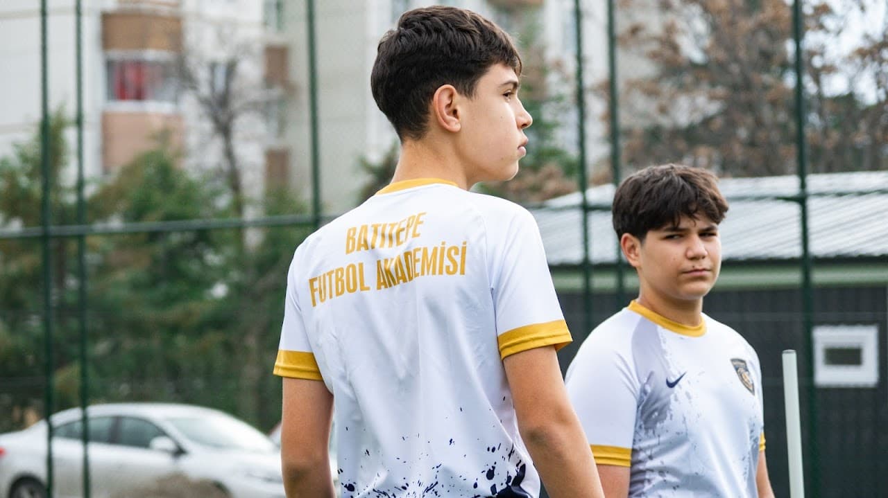 Batıtepe Futbol Akademi | Batıkent | 4