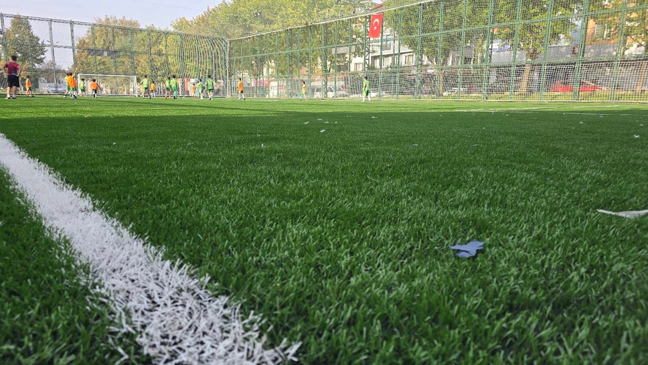 Çiftehavuzlar Spor Tesisleri Halısaha 5