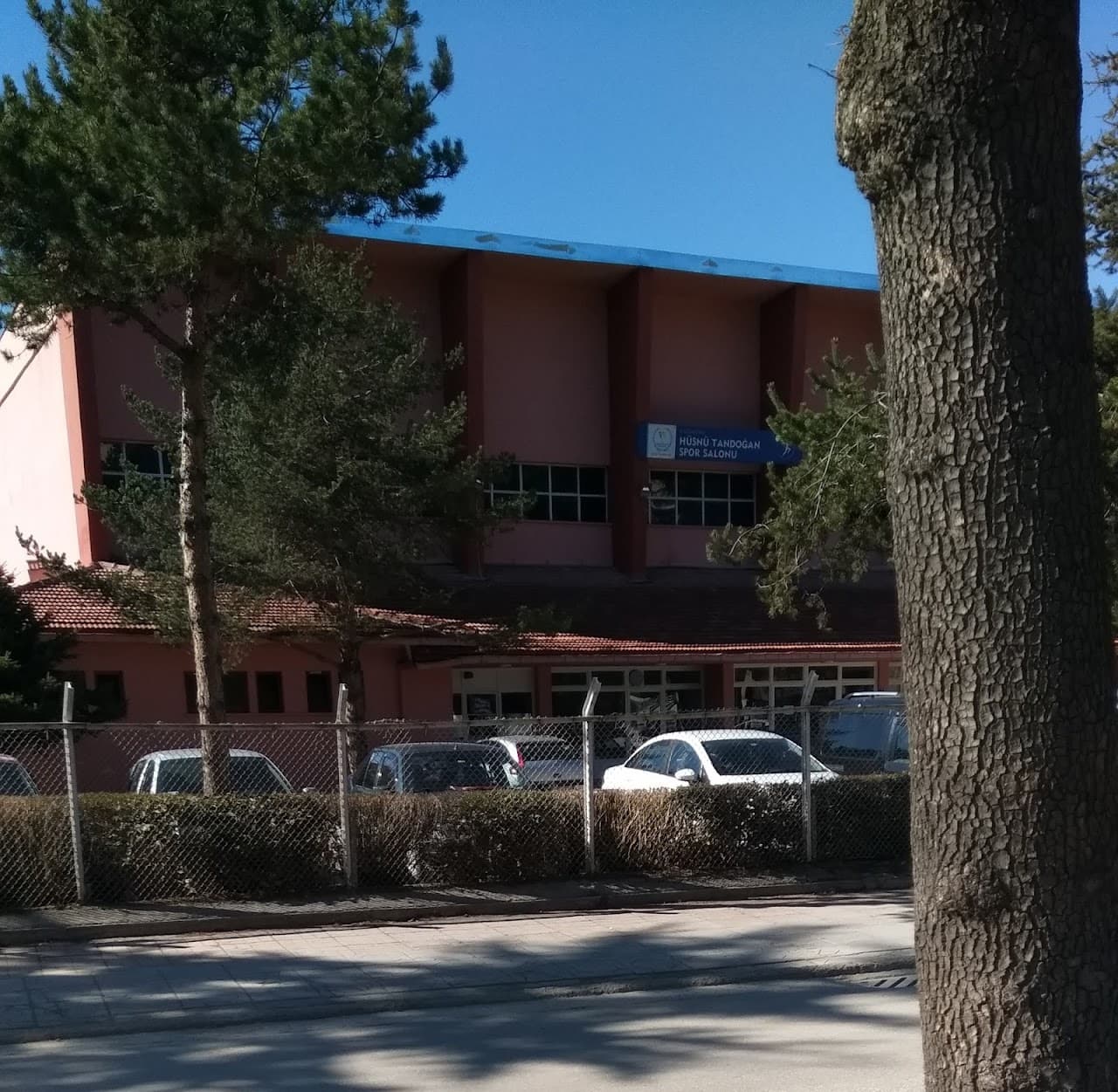 H. Tandoğan Spor Salonu 3