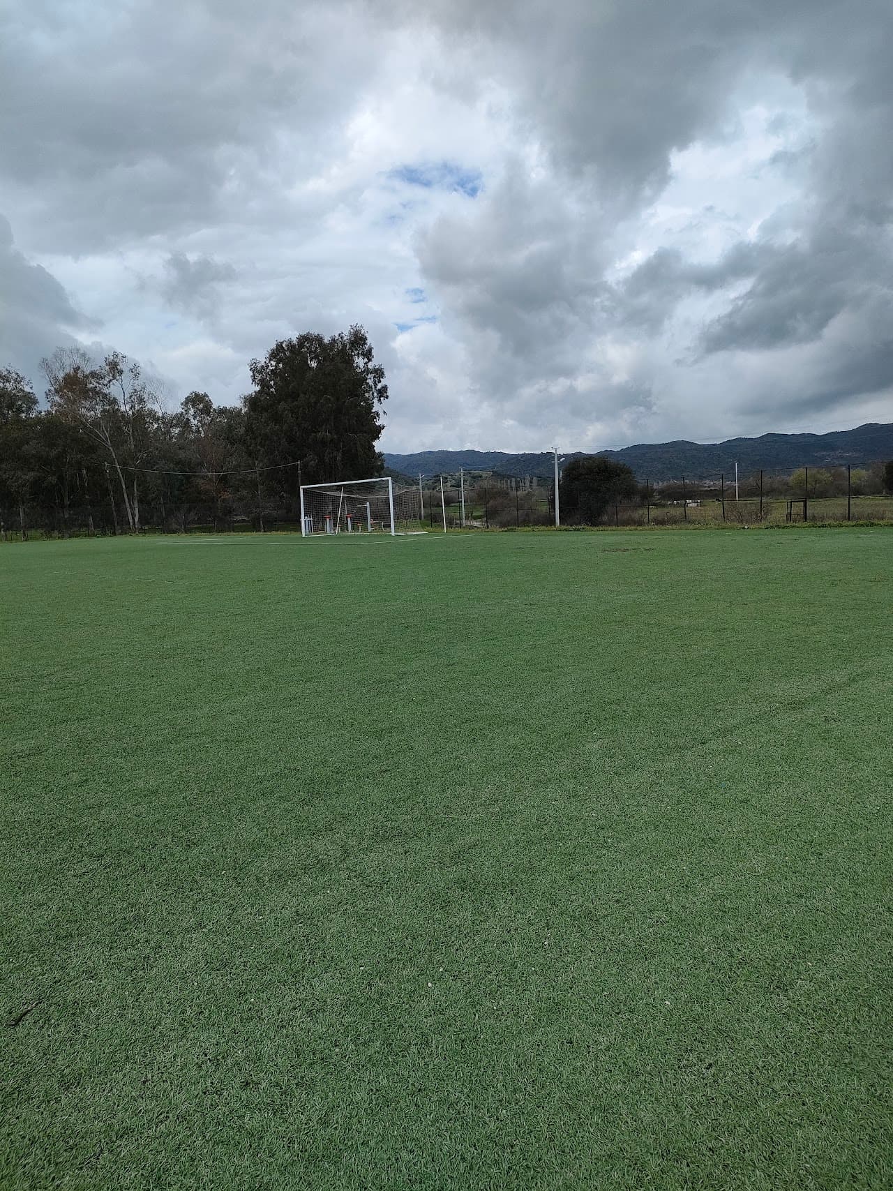 Karpuzlu Futbol Sahası 5