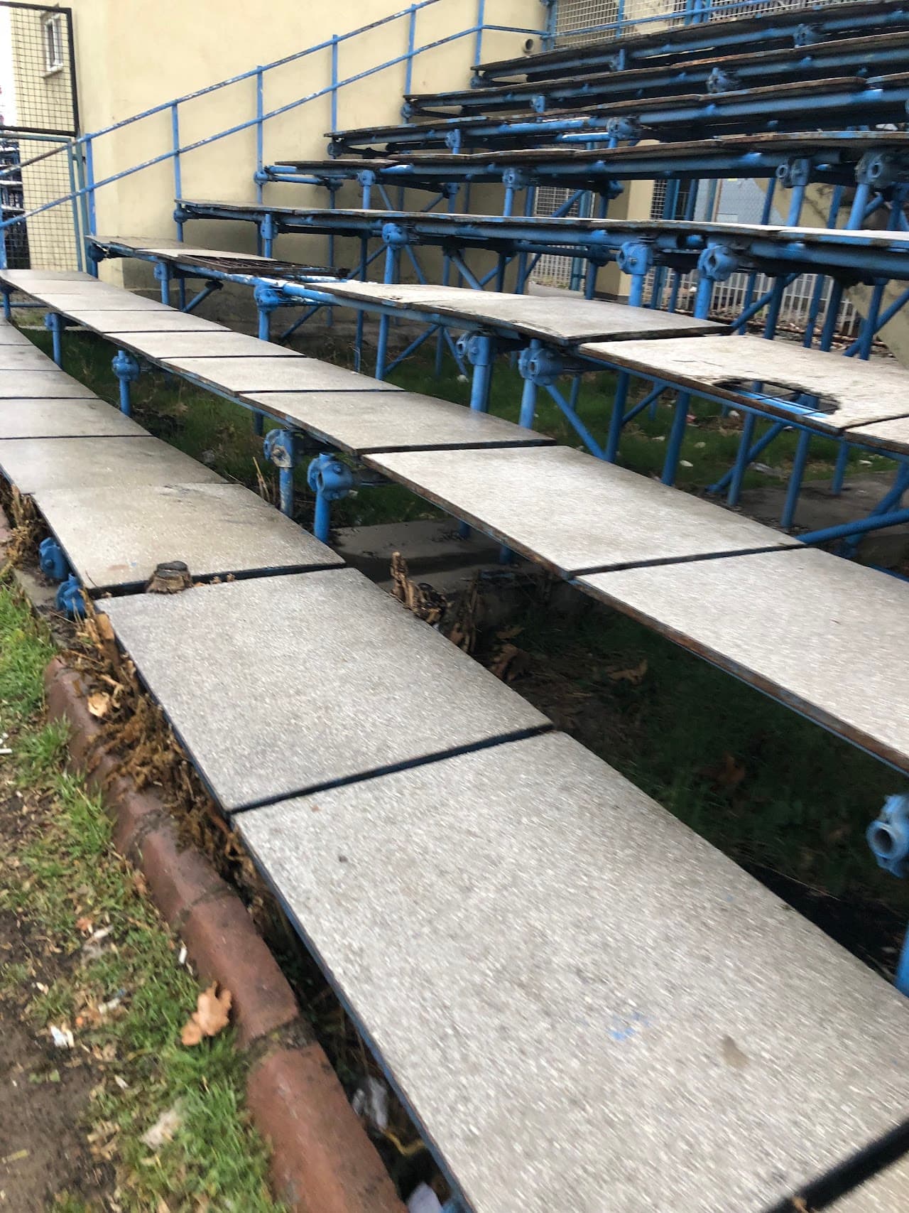 Vali Muammer Güler Stadyumu 4