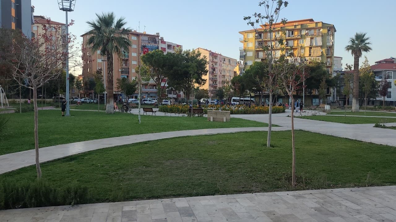 Pelitlibağ halı saha park kafe 5