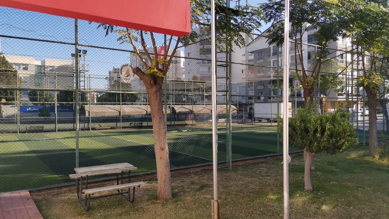 Çağlayan Semt Spor Tesisi