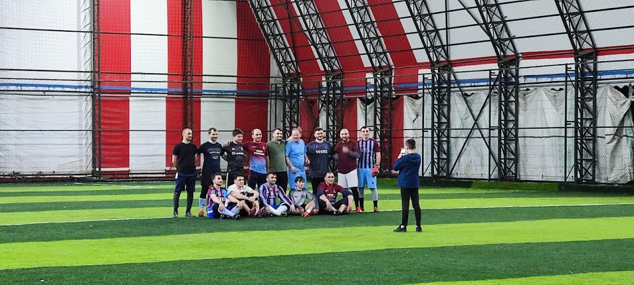 Sürmene Kapalı Halı Saha Spor Kompleksi 4