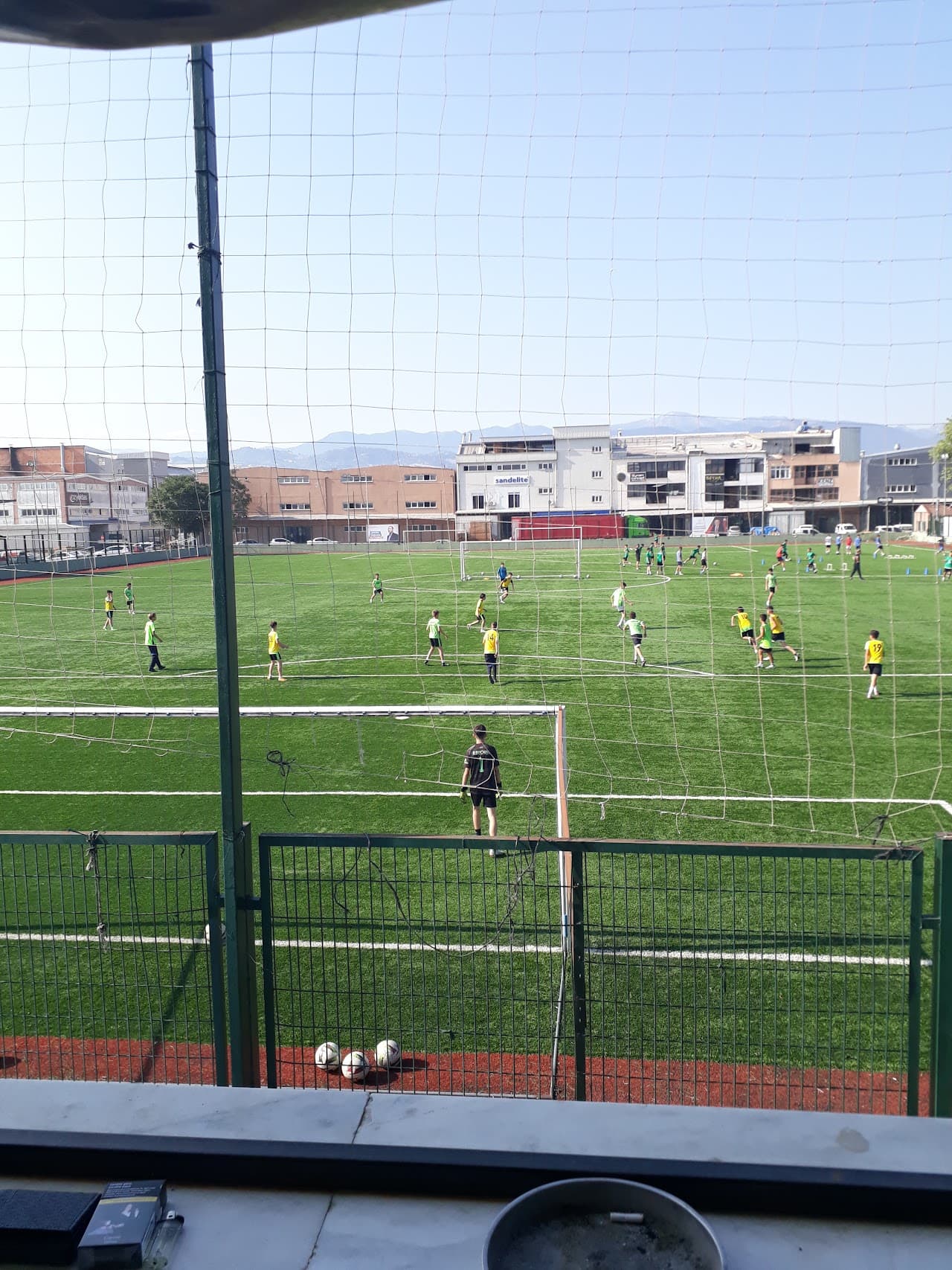 Kafkas Spor Halı Saha İşletmesi 3