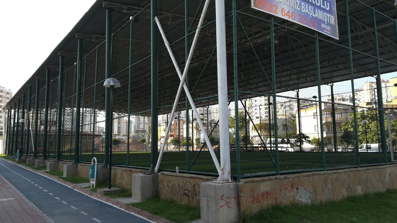 Ayyıldız Halı Saha - Adana Halı Saha 3