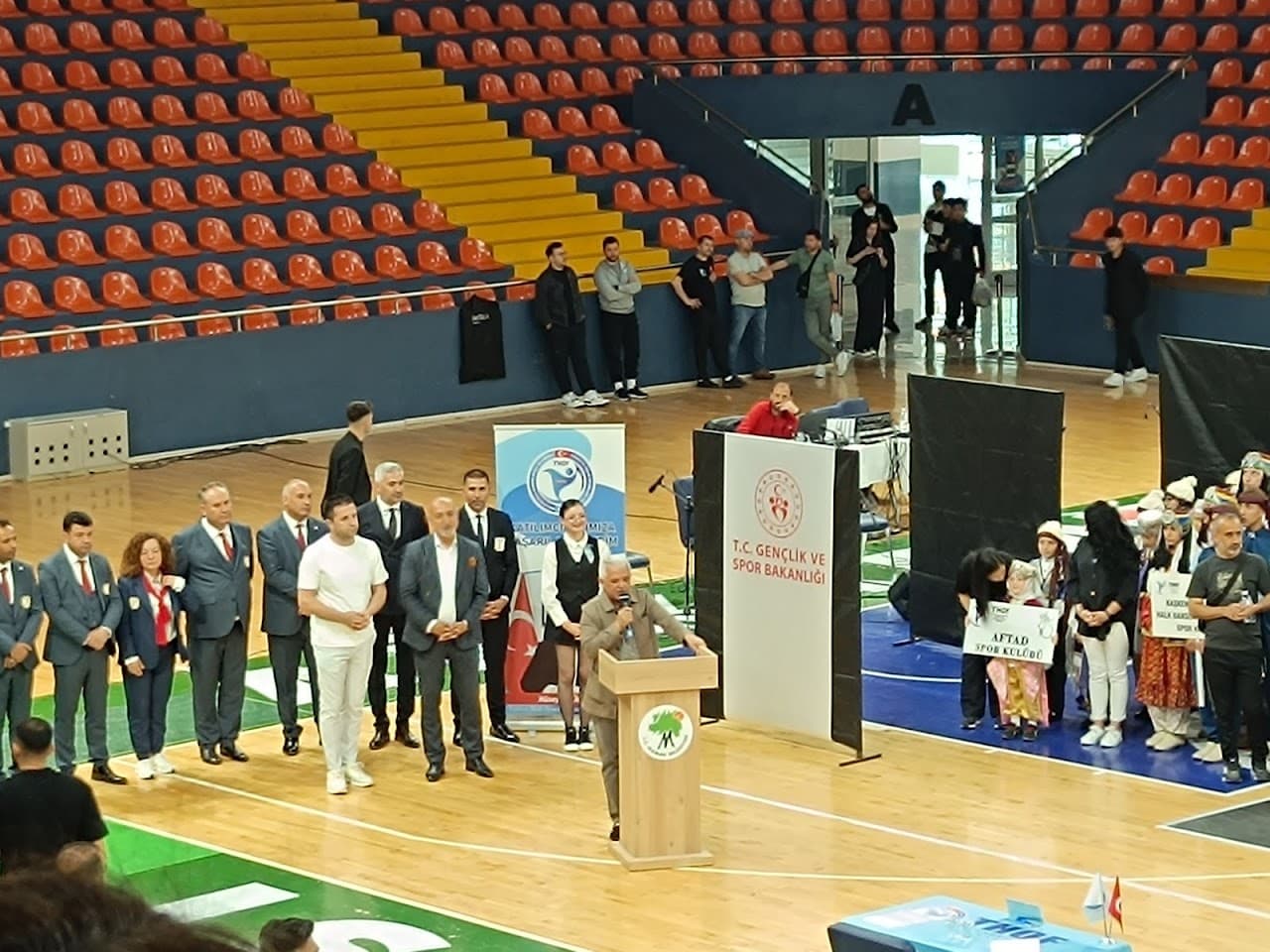 Mamak Belediyesi Hidayet Türkoğlu Spor Salonu 2