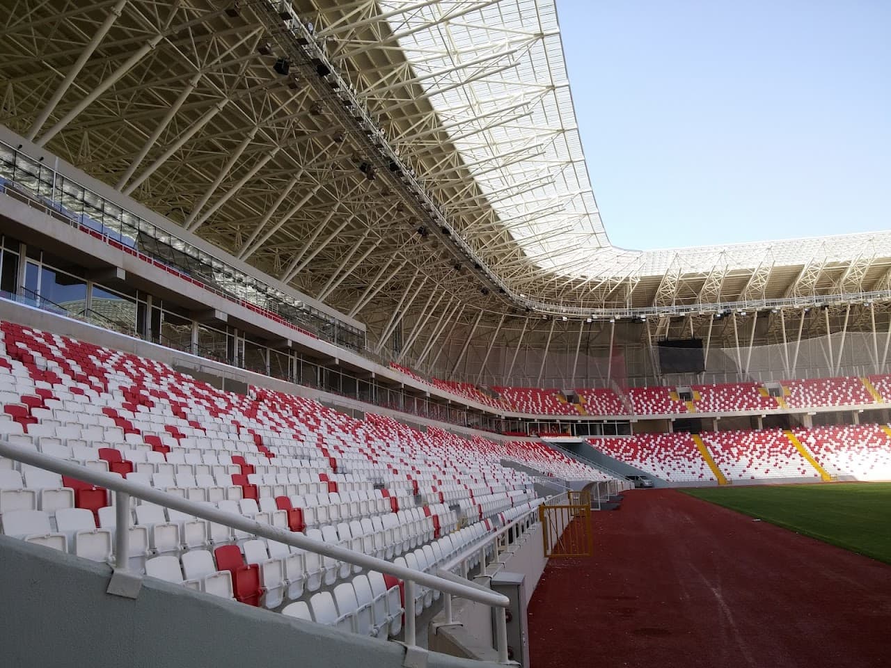 Kümbet halısaha 2