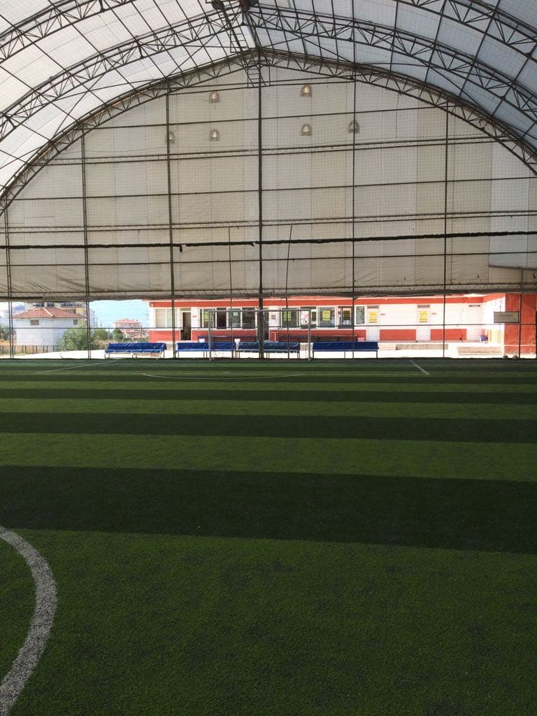 YEŞİL ÇİMEN HALI SAHA SPOR TESİSLERİ 3