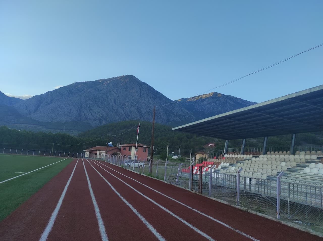 Kargı İlçe Stadyumu 5