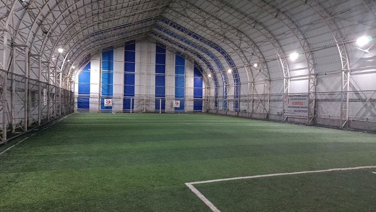 Mahmutbey Halı Saha 3