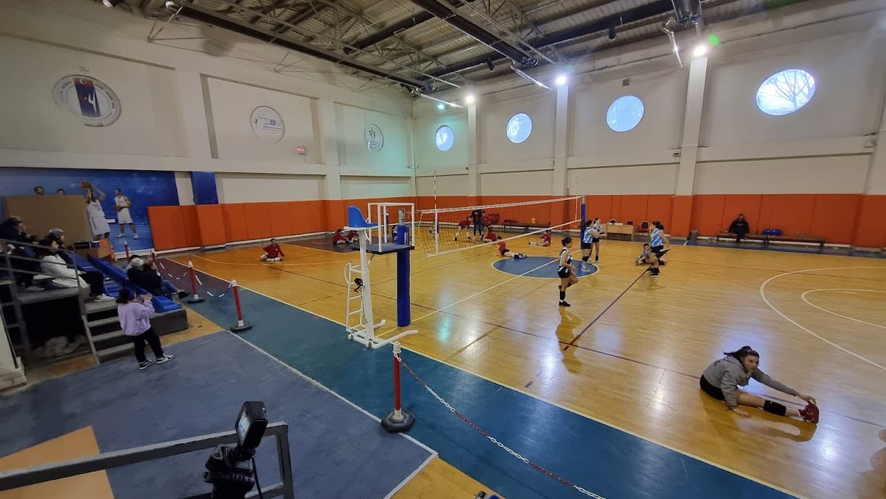 Halkapınar Spor Salonu 2