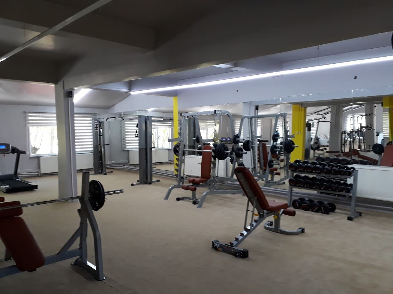 Altıntaş Belediyesi Spor Salonu 5