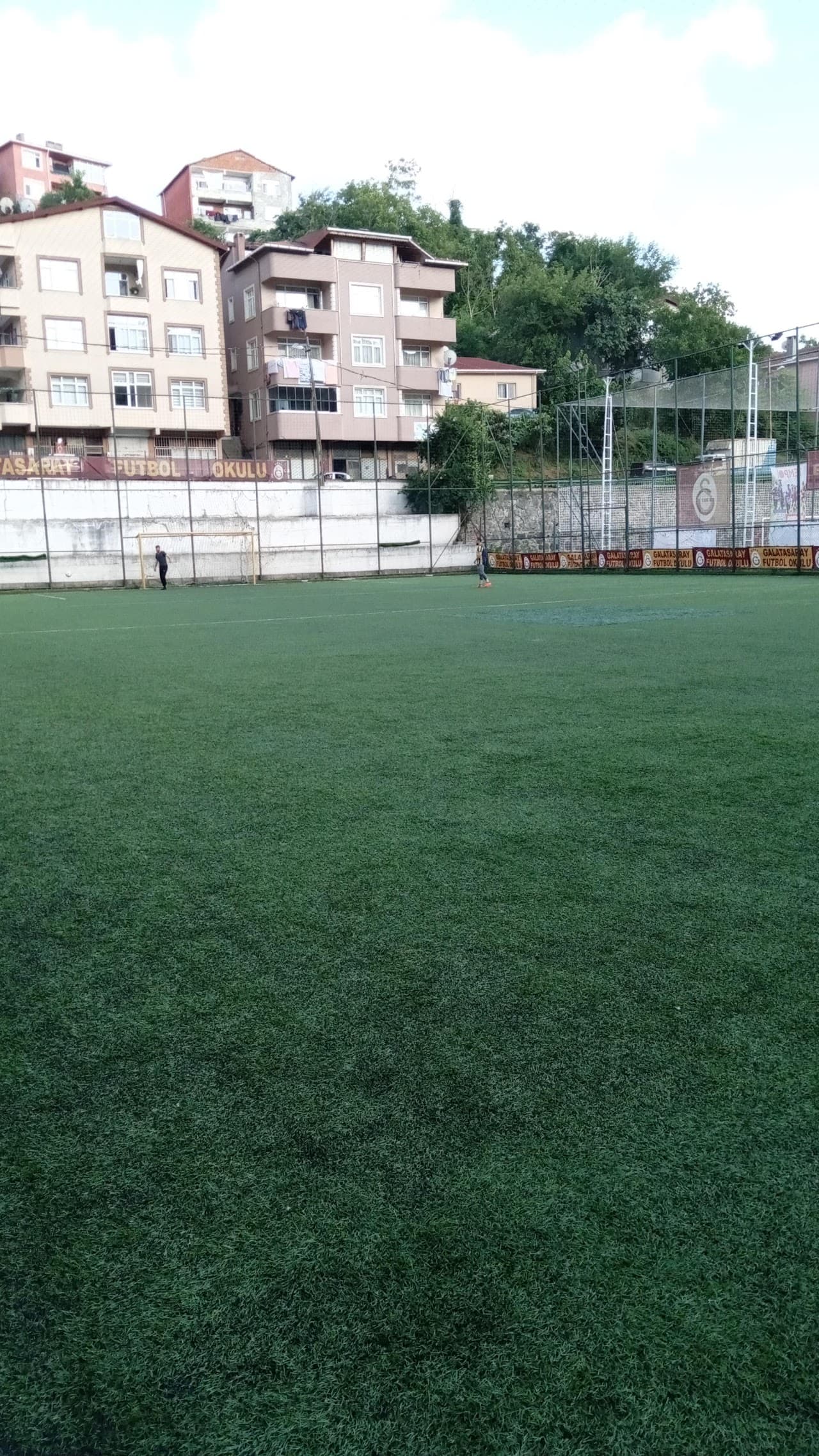 Omka Halı Saha