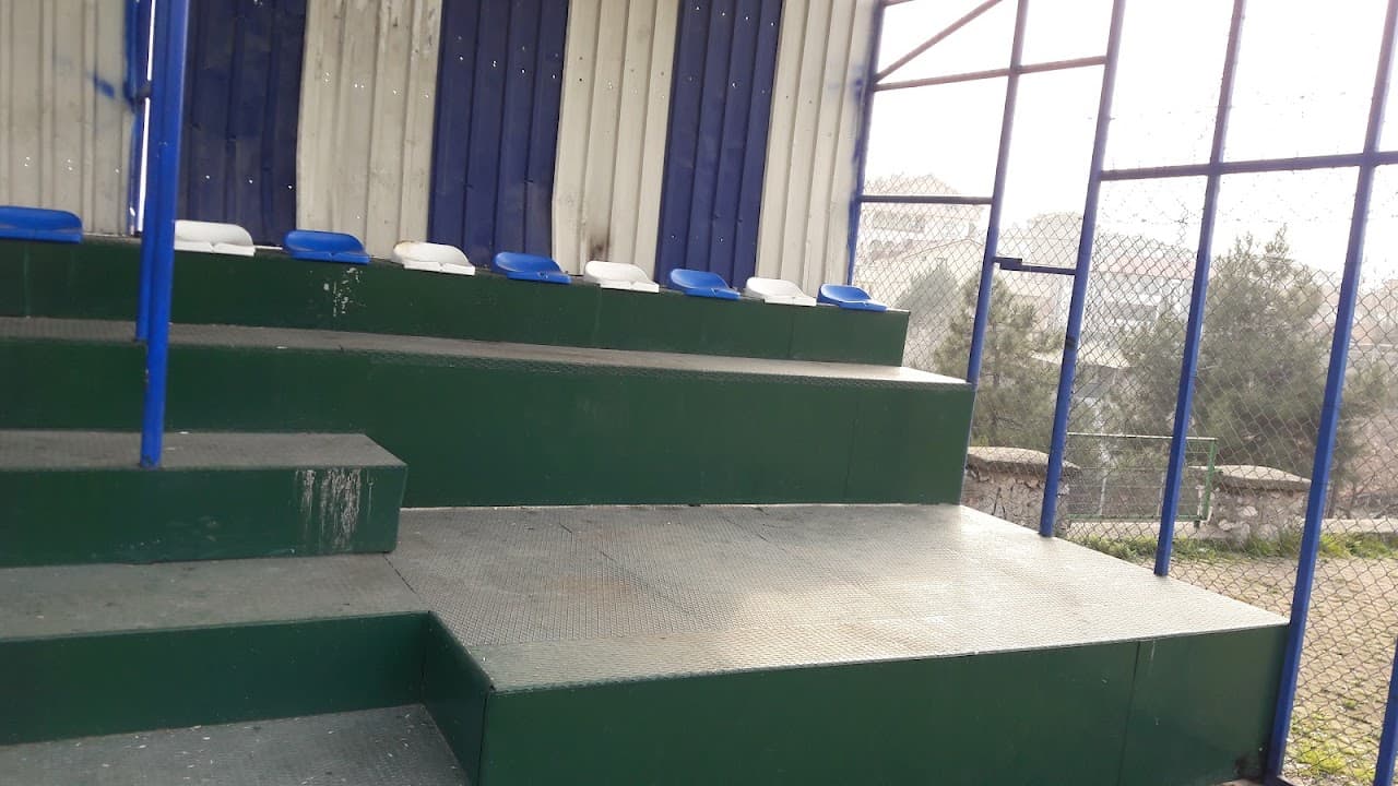 Futbol Sahası (3) 2