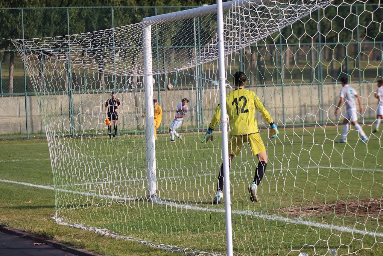 Cumhuriyet Futbol Sahası 2