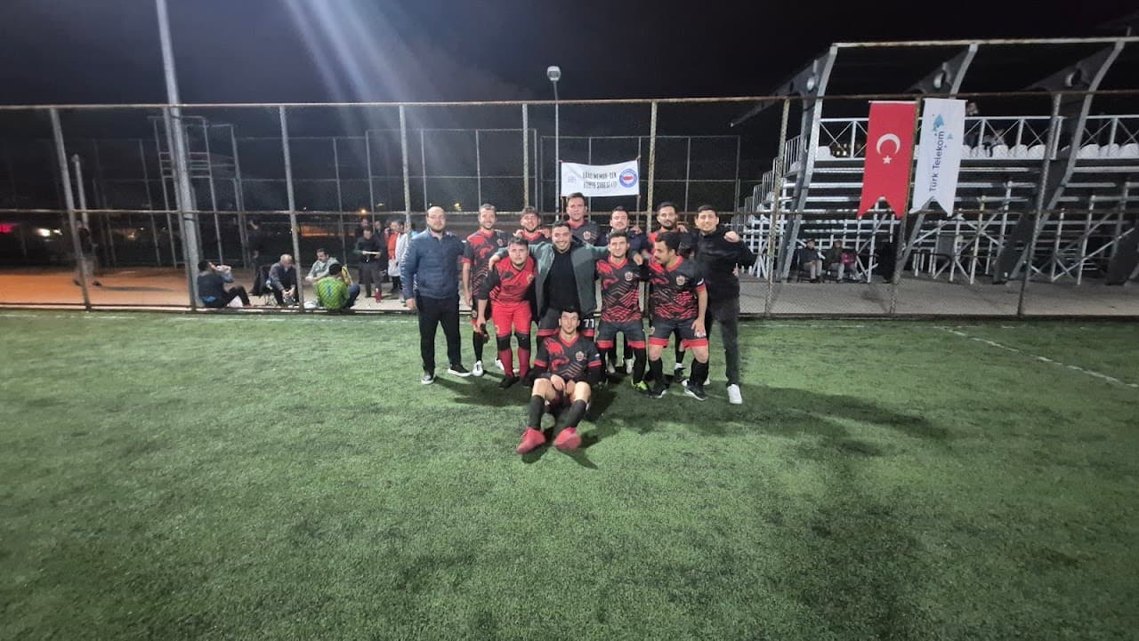 Cumhuriyet Futbol Sahası 5