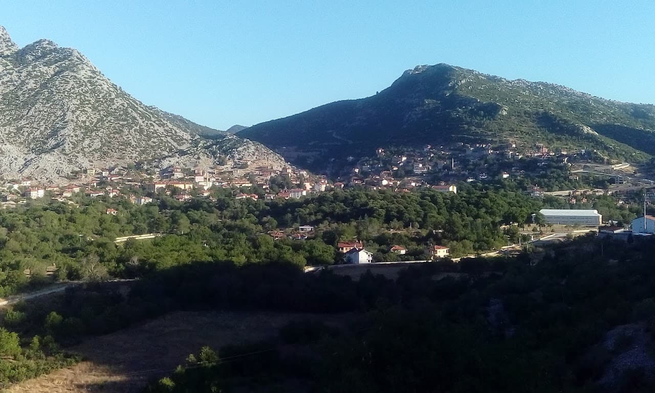 İbradı Halı Saha 4