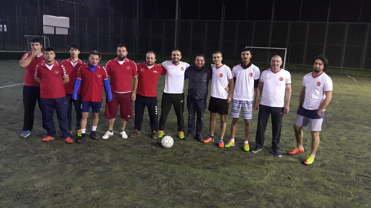 Çim Futbol Sahası 3
