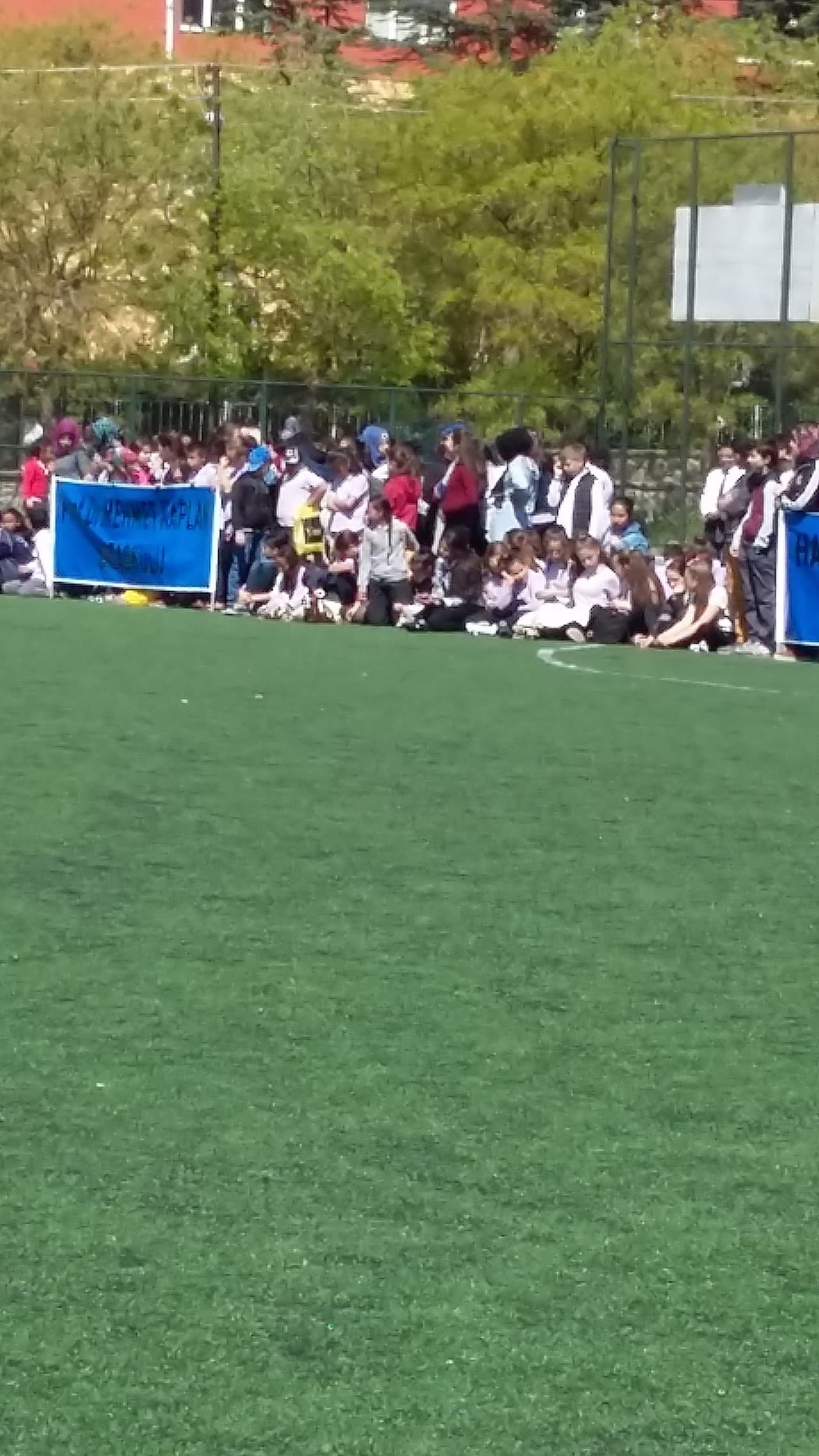 Futbol Sahası (2) 2