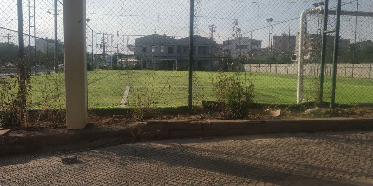 Özler Halısaha 4