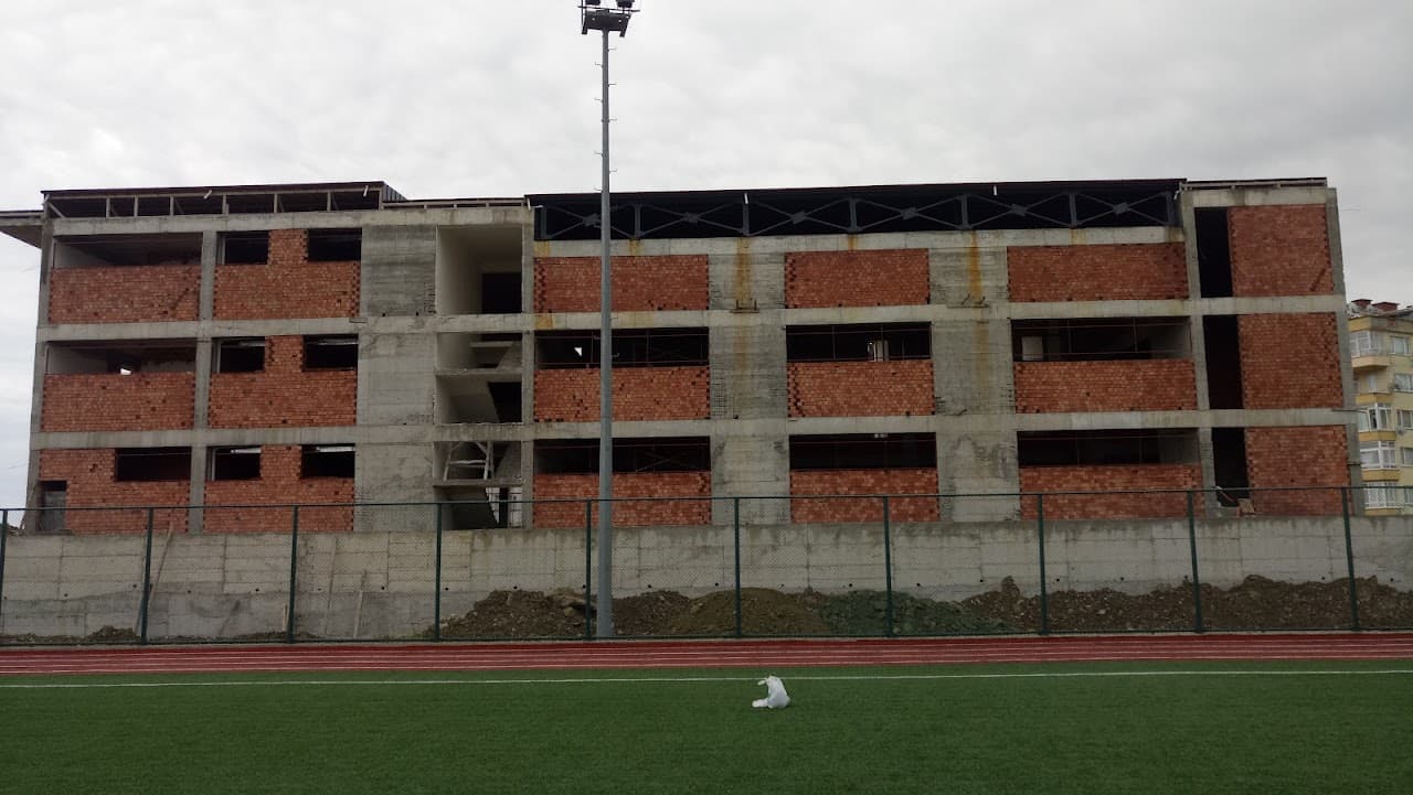 Futbol Sahası (2) 2