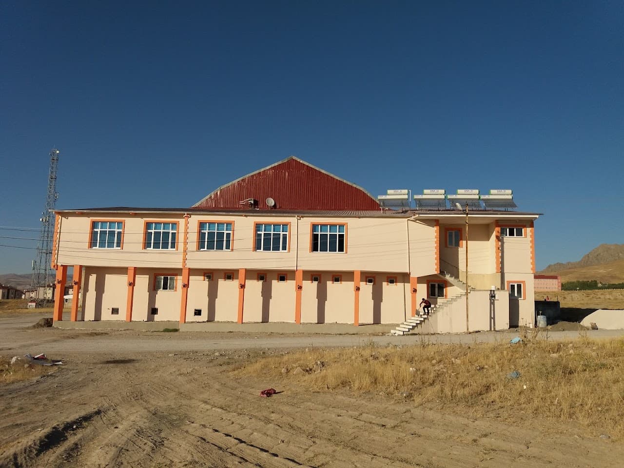 Yeni Arena Halı Saha 4