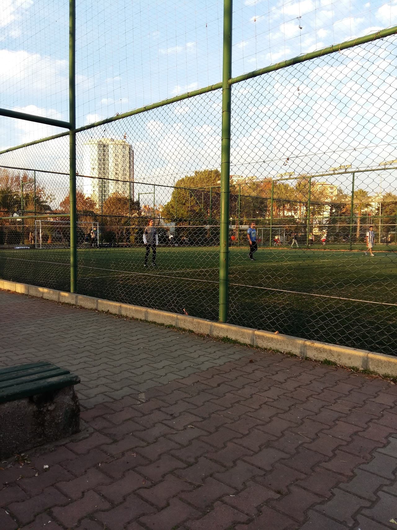 Futbol Sahası (2) 3
