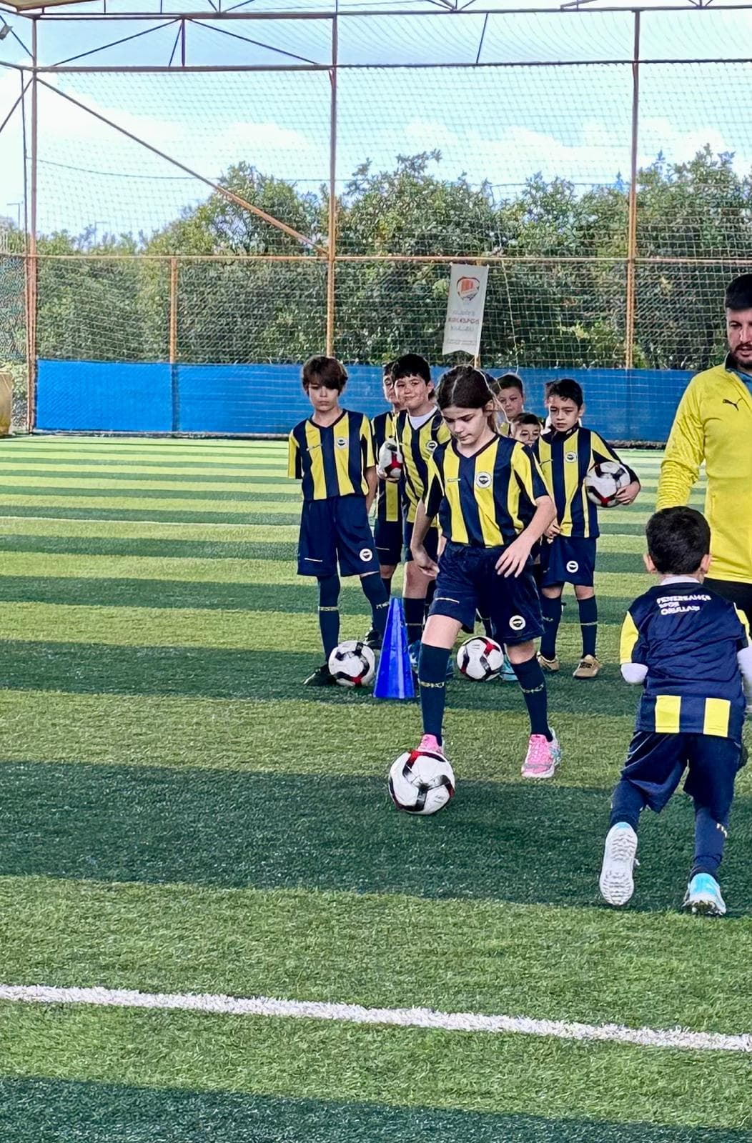 Adalet halısaha