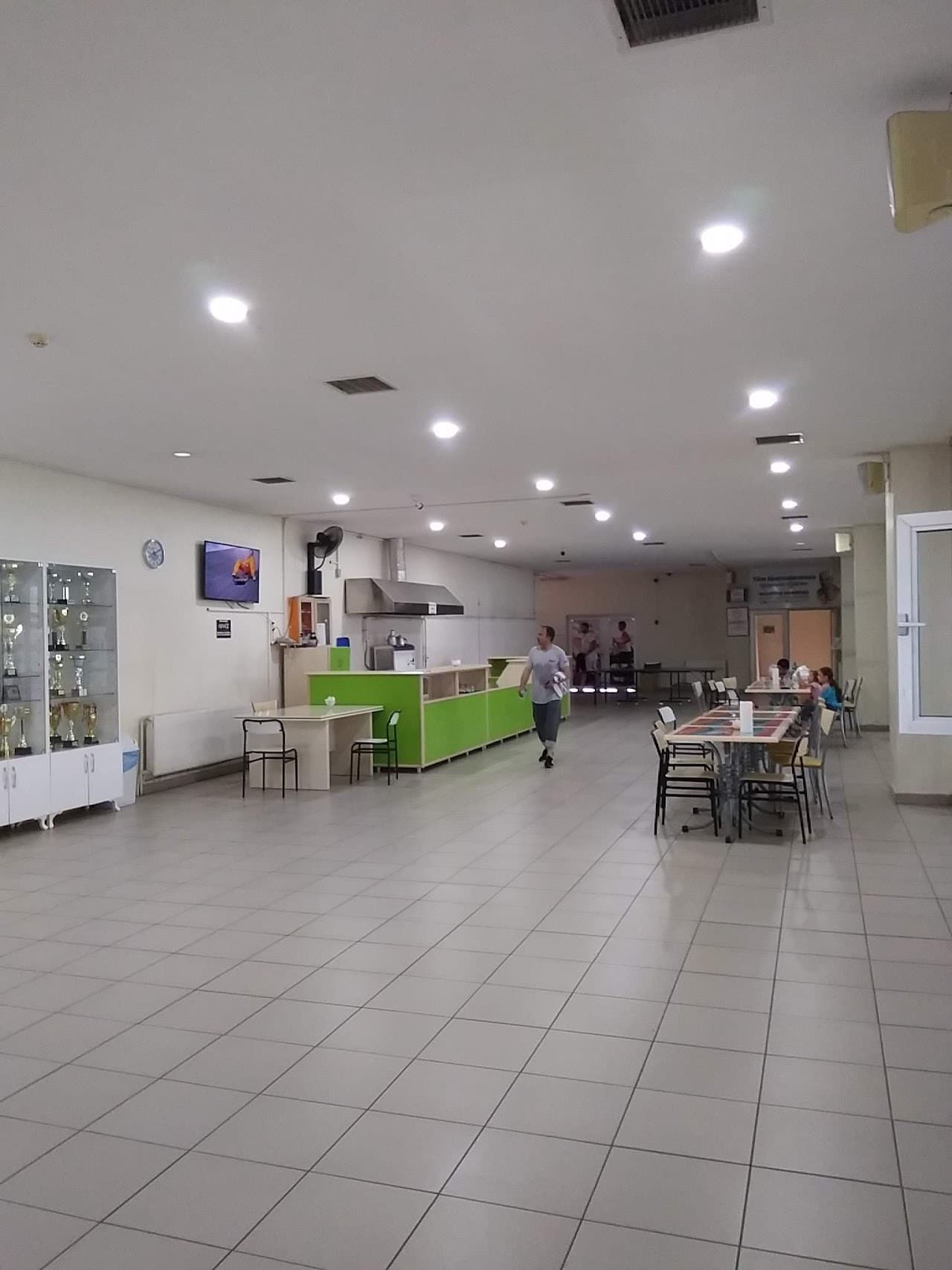 İlkadım Mete Adanır Kapalı Spor Salonu 3