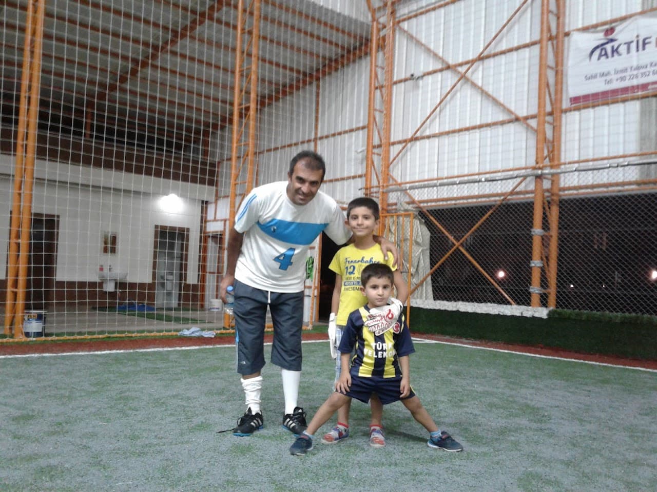 Efsane 77 Kapalı Halı Saha 5
