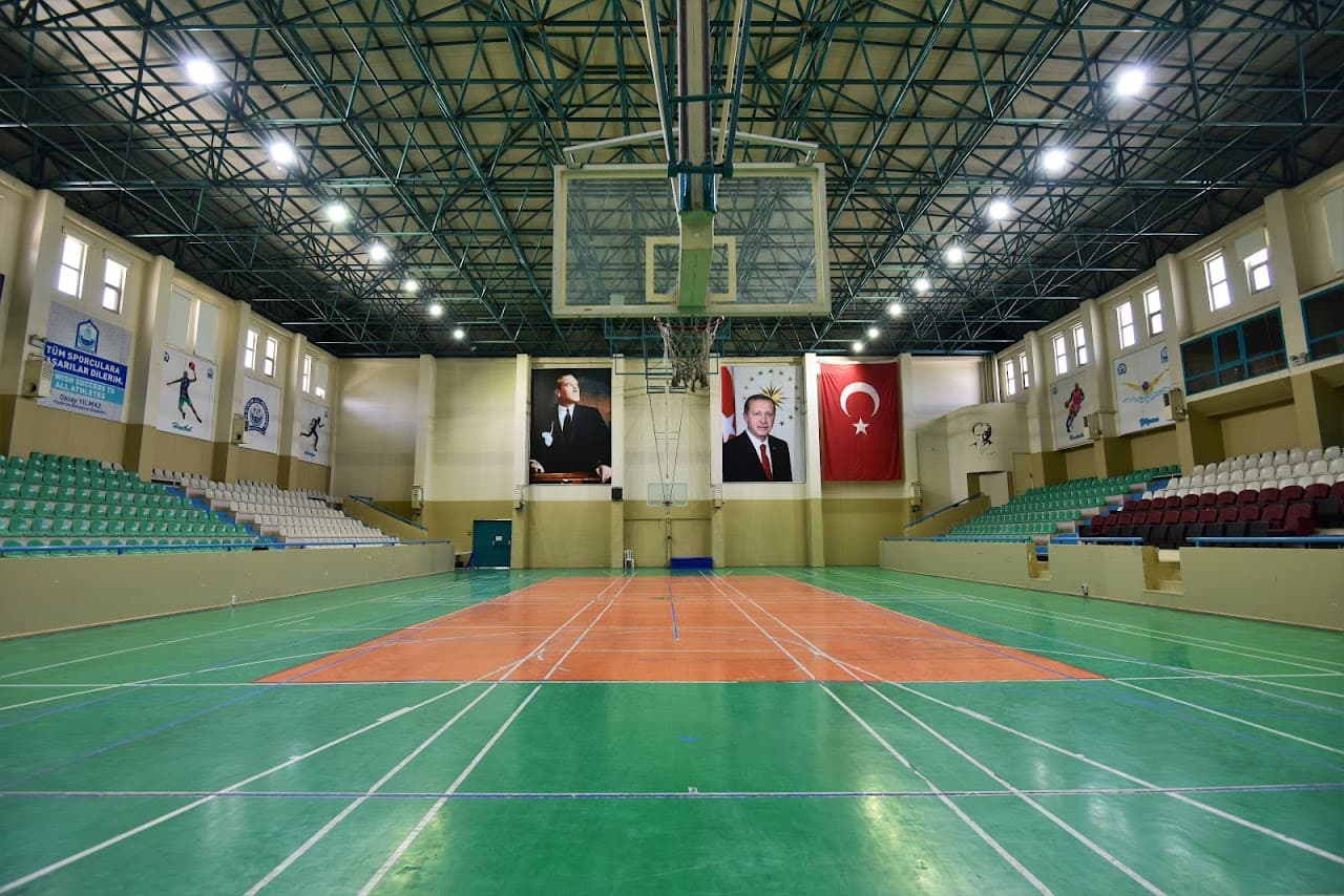 Yıldırım Belediyesi Yunus Emre Spor Kompleksi 3