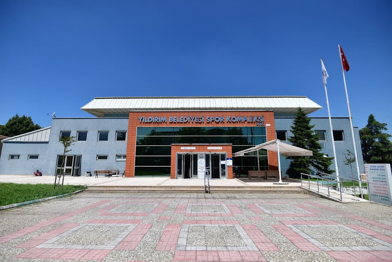 Yıldırım Belediyesi Yunus Emre Spor Kompleksi 4